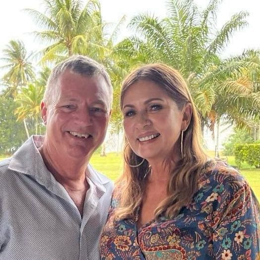 Vanessa & Dale